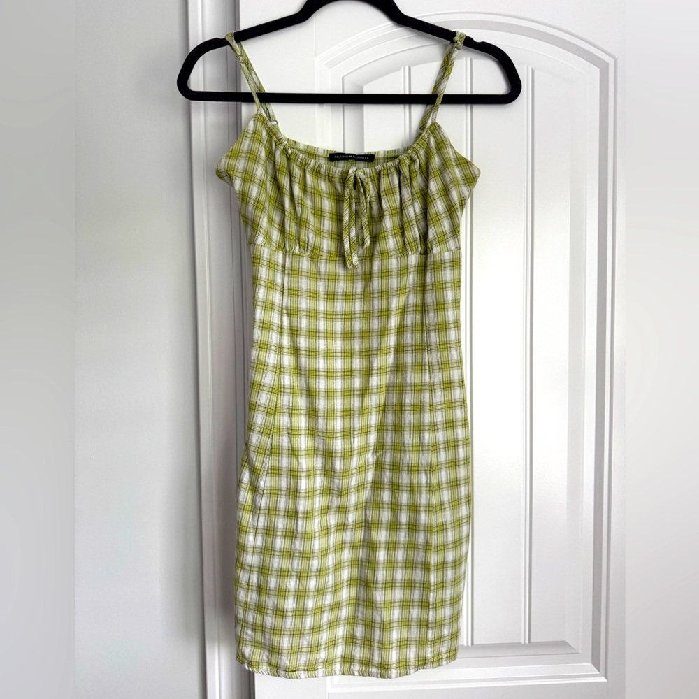 Brandy Melville Teen Short Dress Olive green. Small
